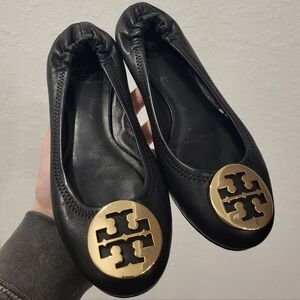 Tory Burch Medallion Logo Ballet Flats Black and Gold Leather Size 8